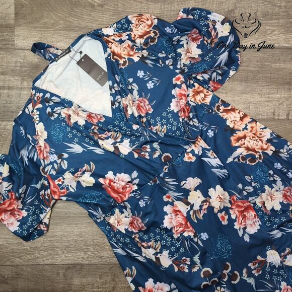 Sheilay Plus Size Short Sleeve Dress Size 3X - Picture 3 of 7